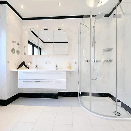 Apartment Tolstov - 3 With Terrace - 25 Min Messe Dus *