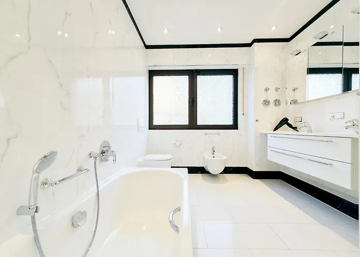 Tolstov - 3 With Terrace - 25 Min Messe Dus Apartman Duisburg